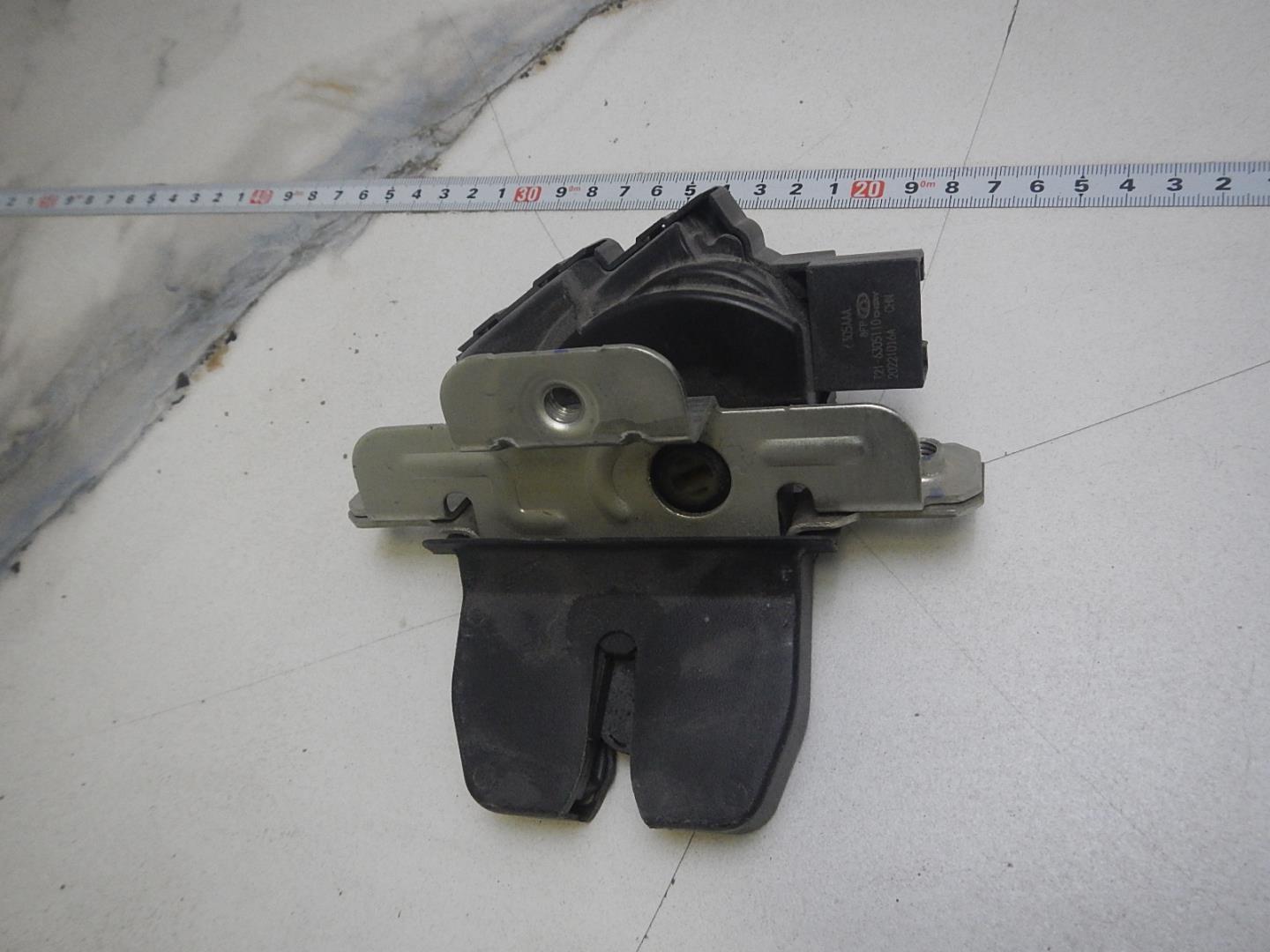 Замок багажника