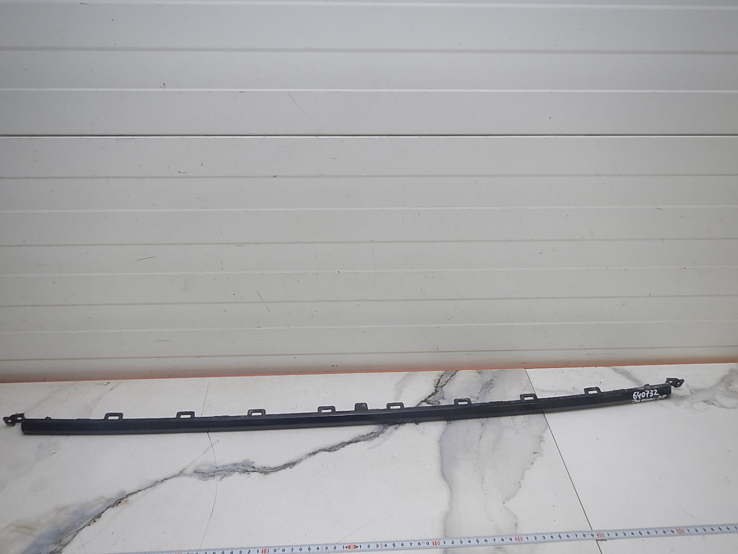 Молдинг заднего бампера