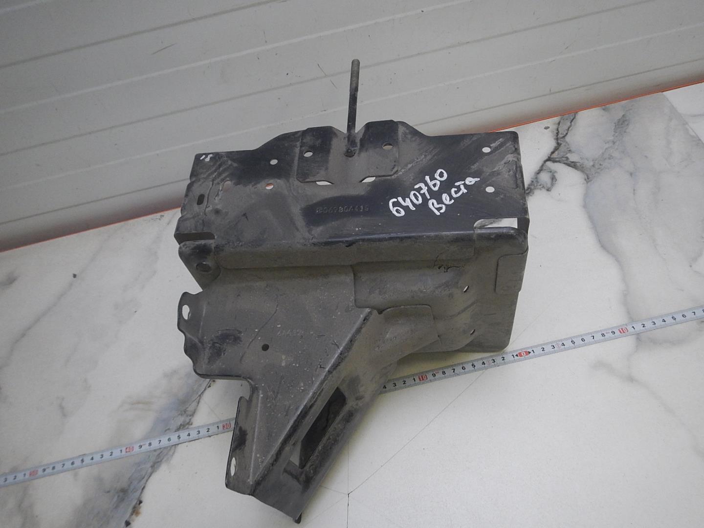 Крепление АКБ (корпус/подставка)