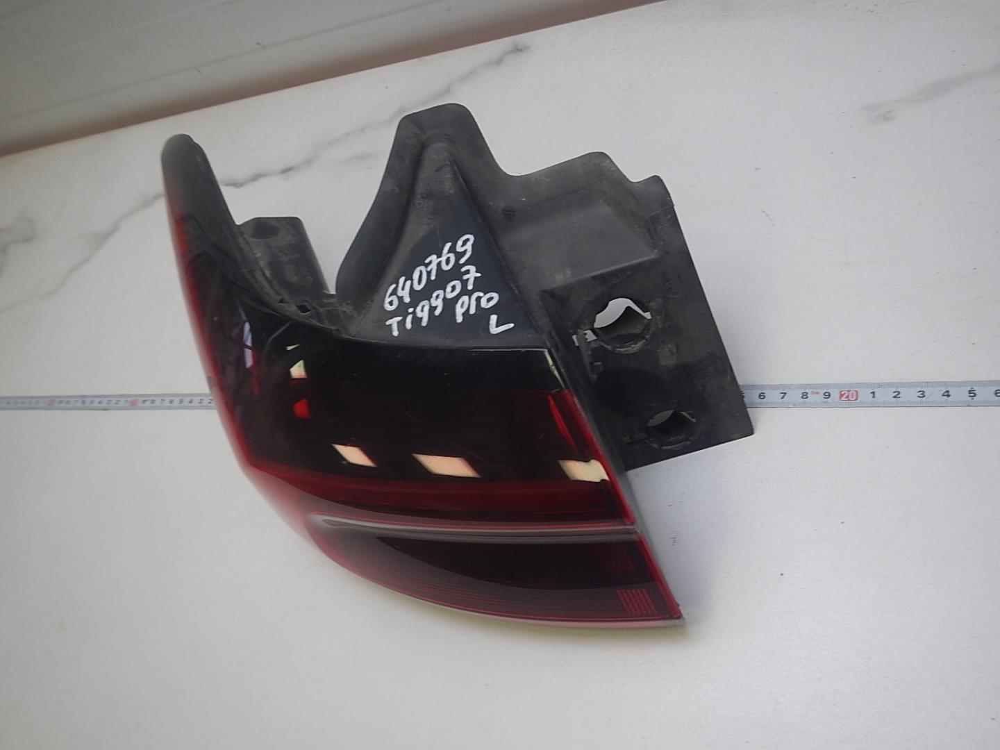 Фонарь задний левый