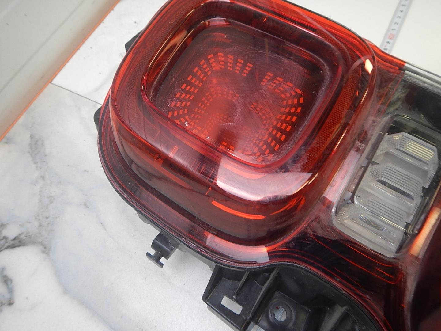 Фонарь задний левый