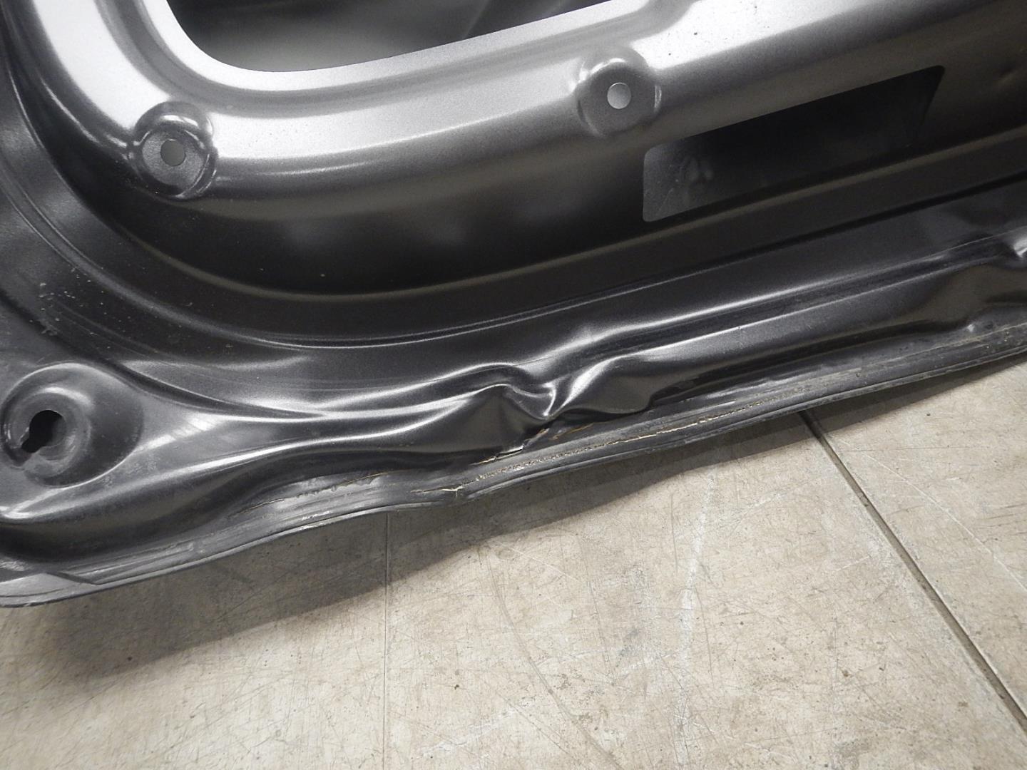 Дверь багажника