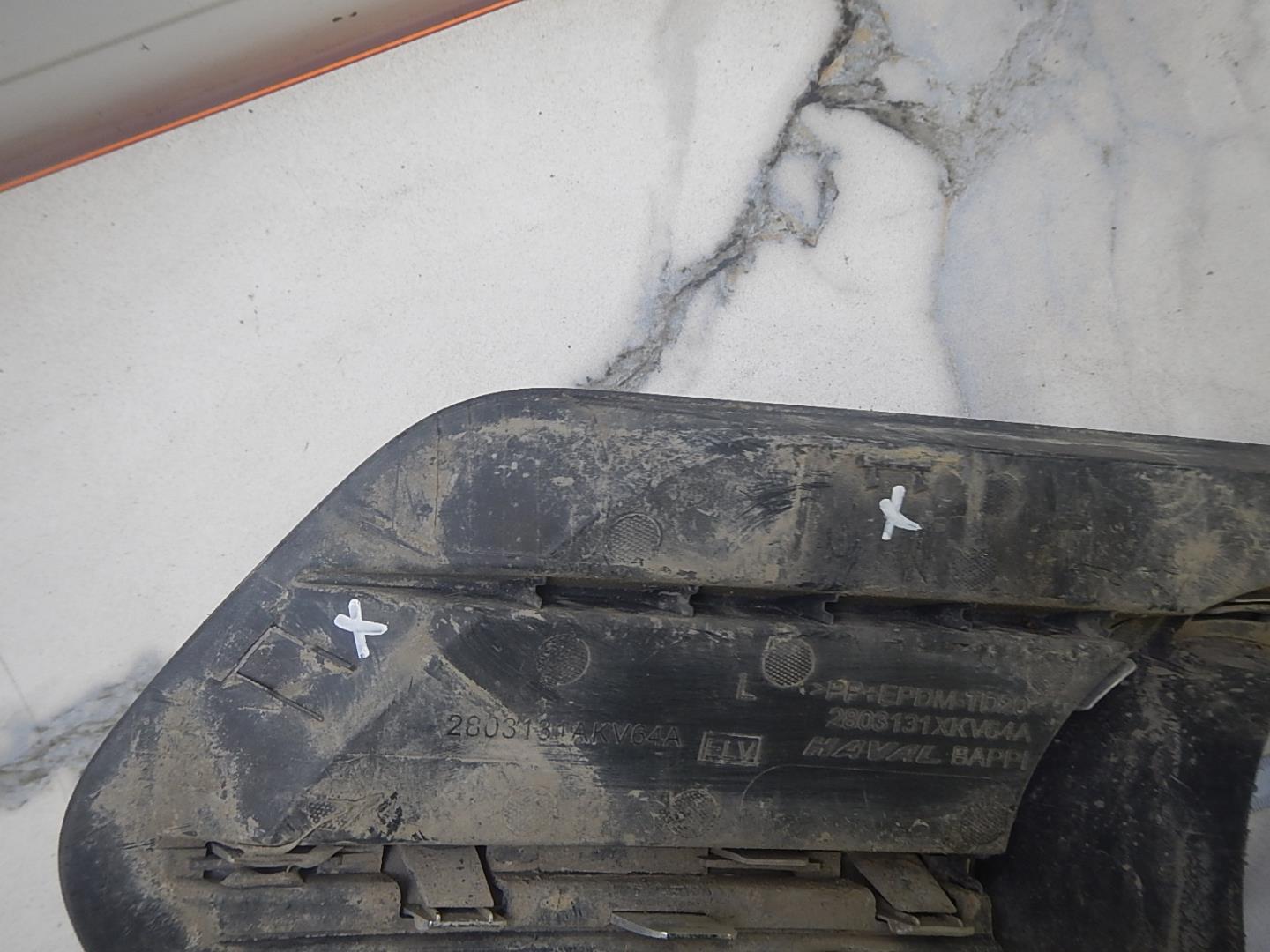 Решетка в бампер левая