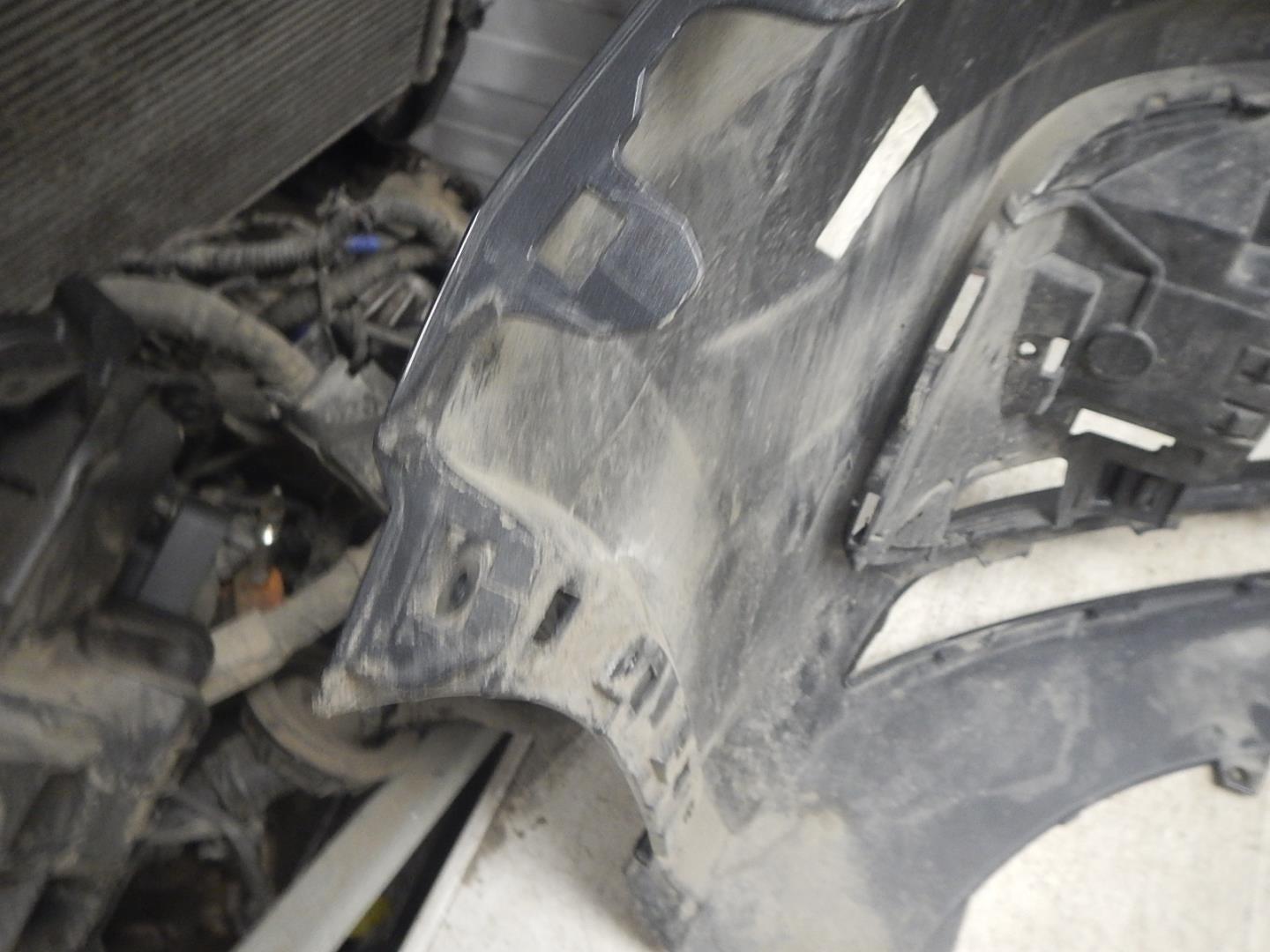 Бампер передний