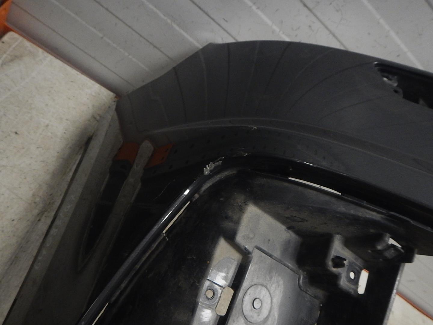 Бампер передний