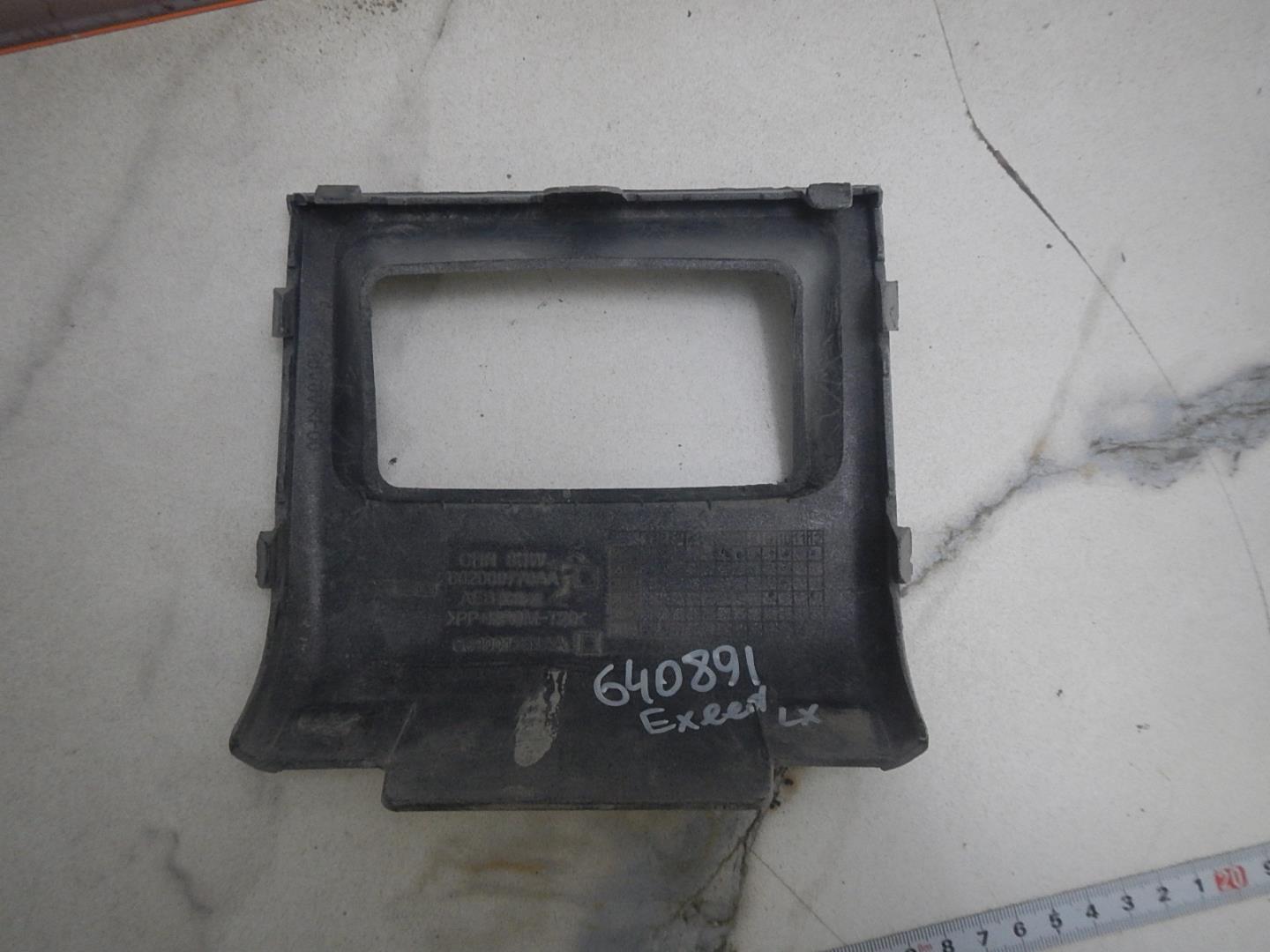 Накладка переднего бампера