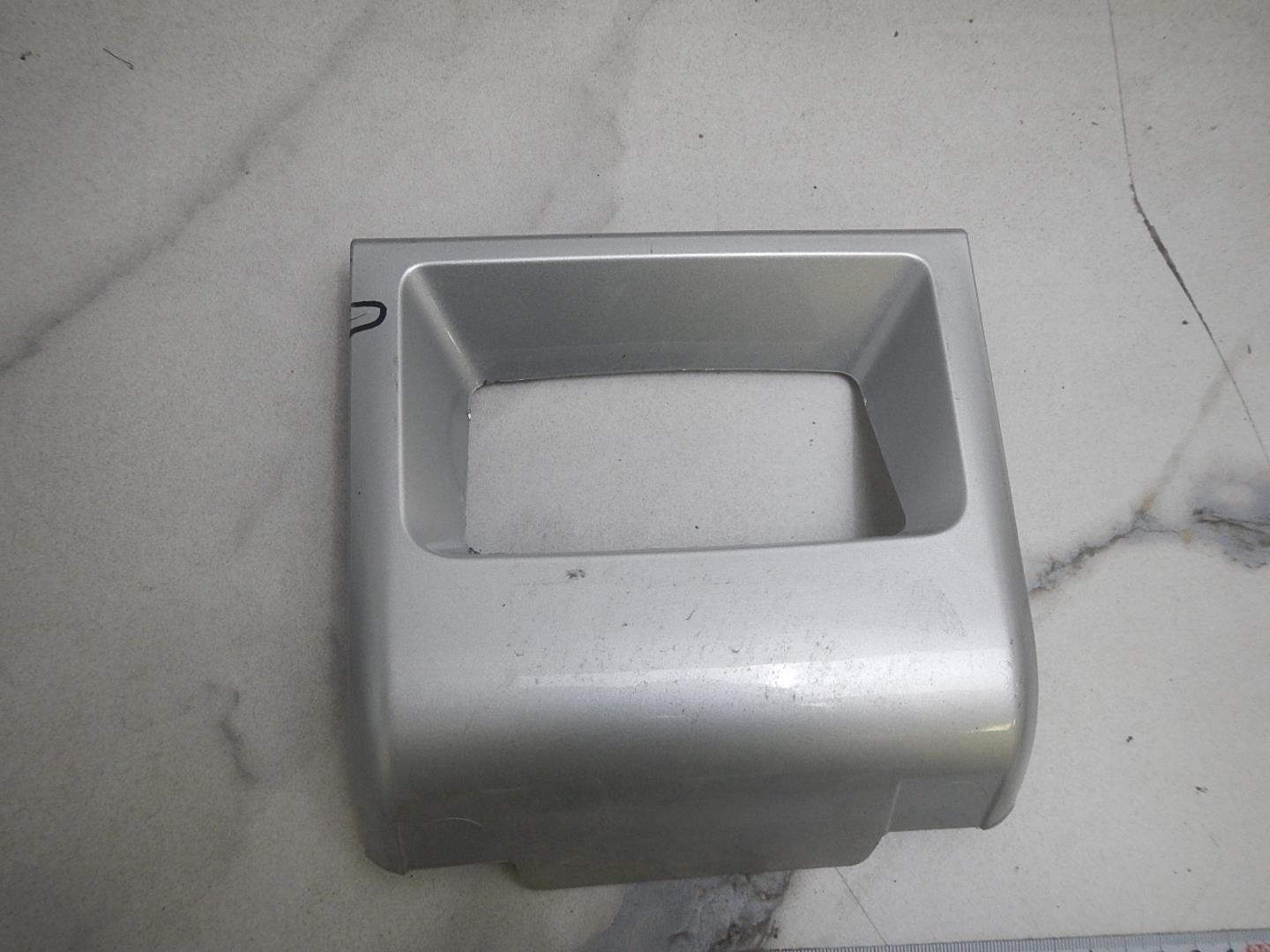 Накладка переднего бампера