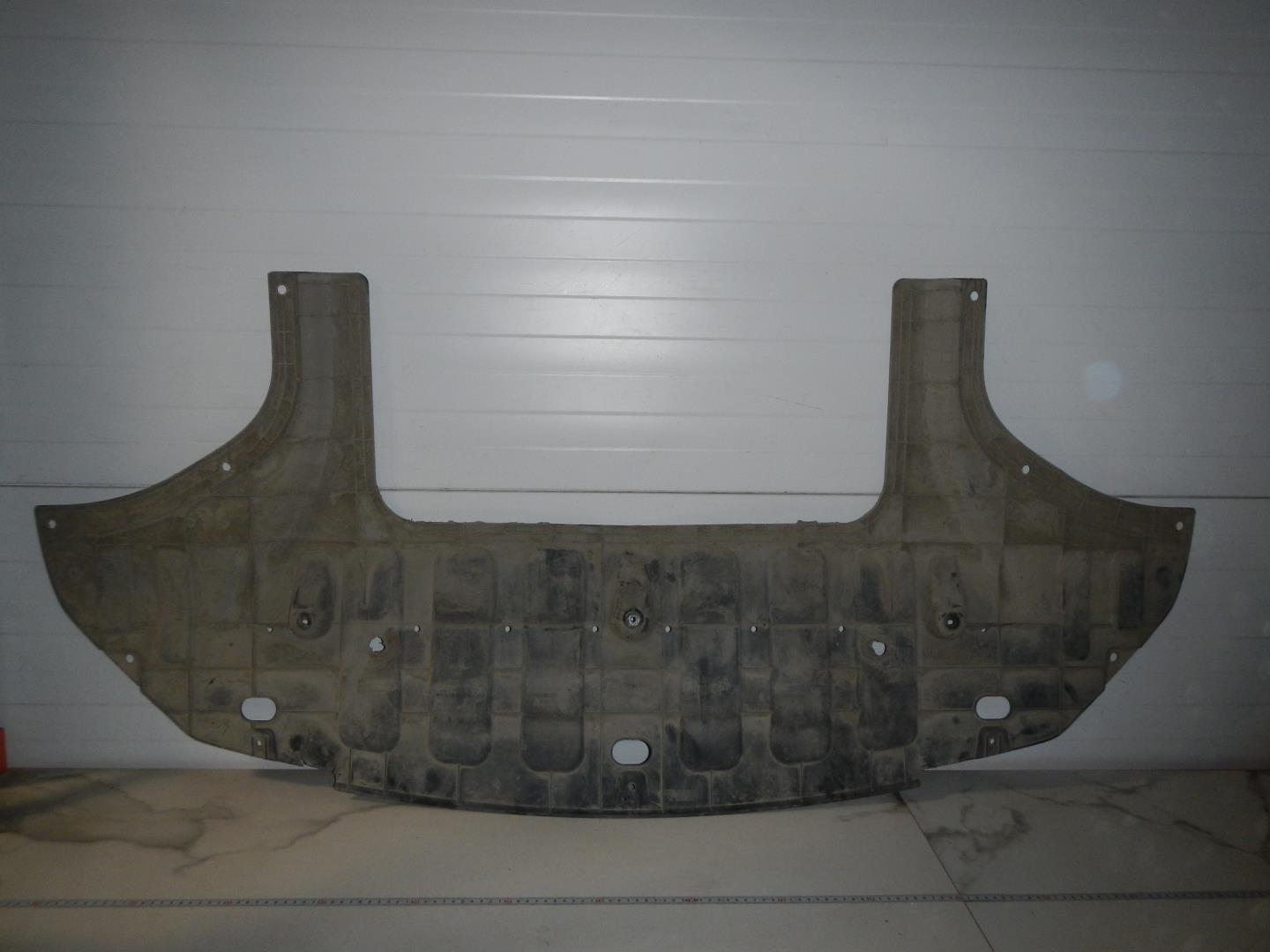 Пыльник двигателя