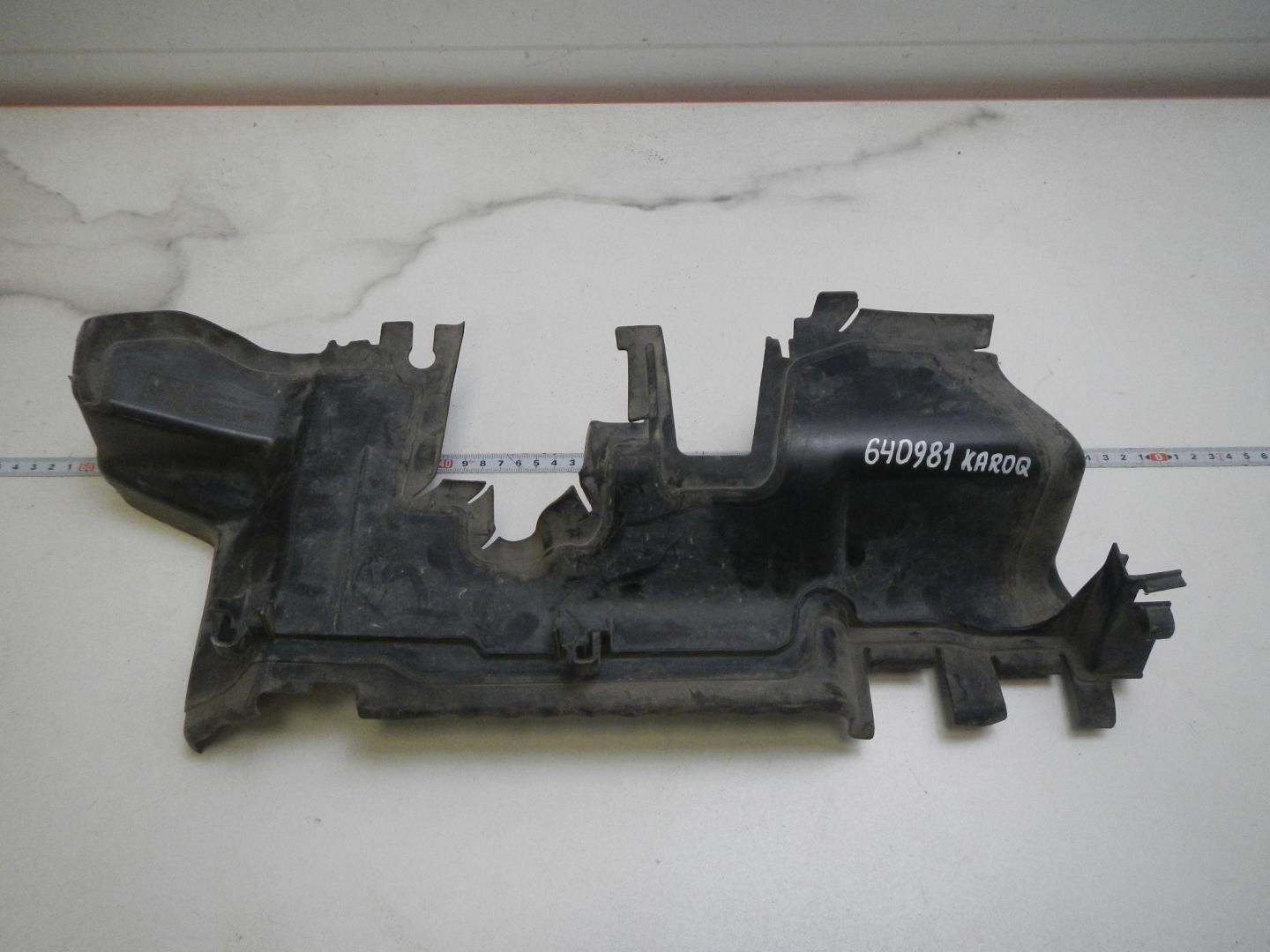 Воздуховод радиатора правый