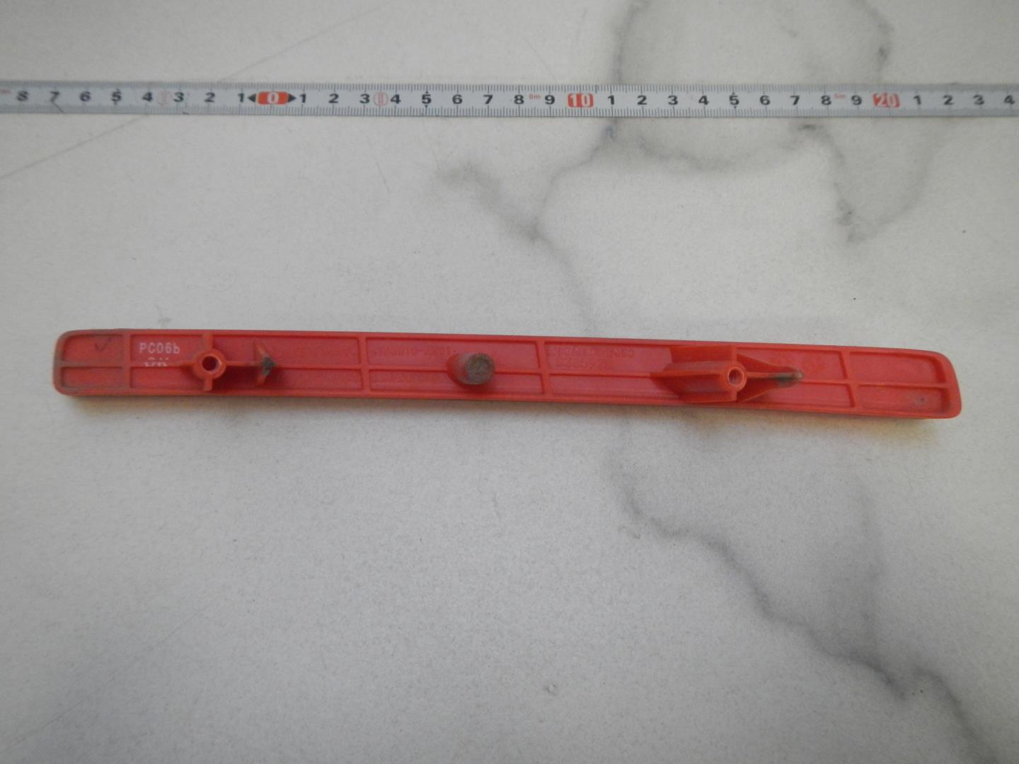 Отражатель в бампер задний левый