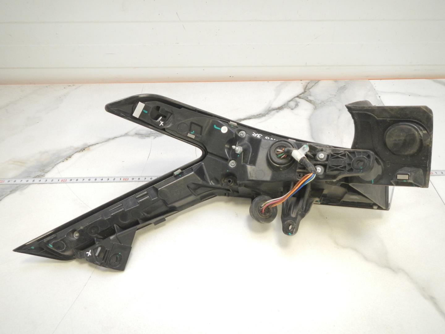 Фонарь задний правый