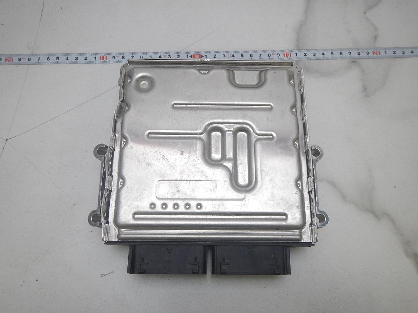 Блок управления двигателем