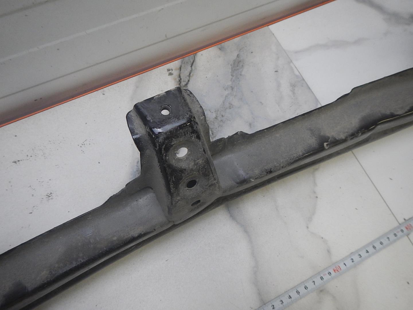 Усилитель заднего бампера