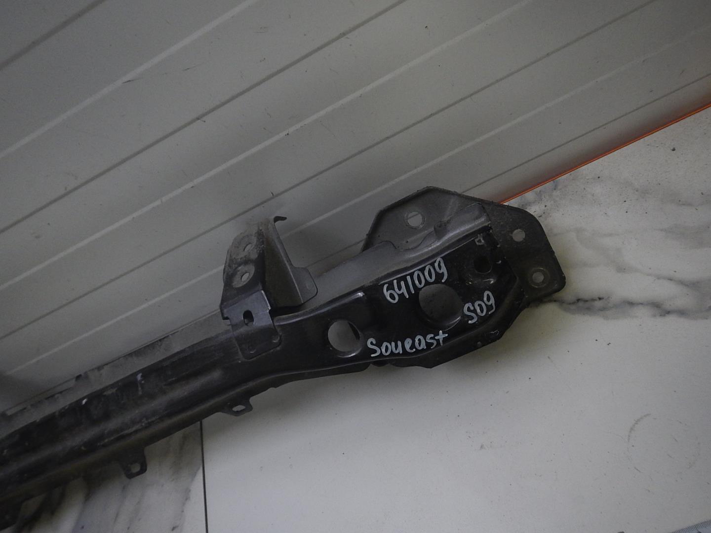 Усилитель заднего бампера