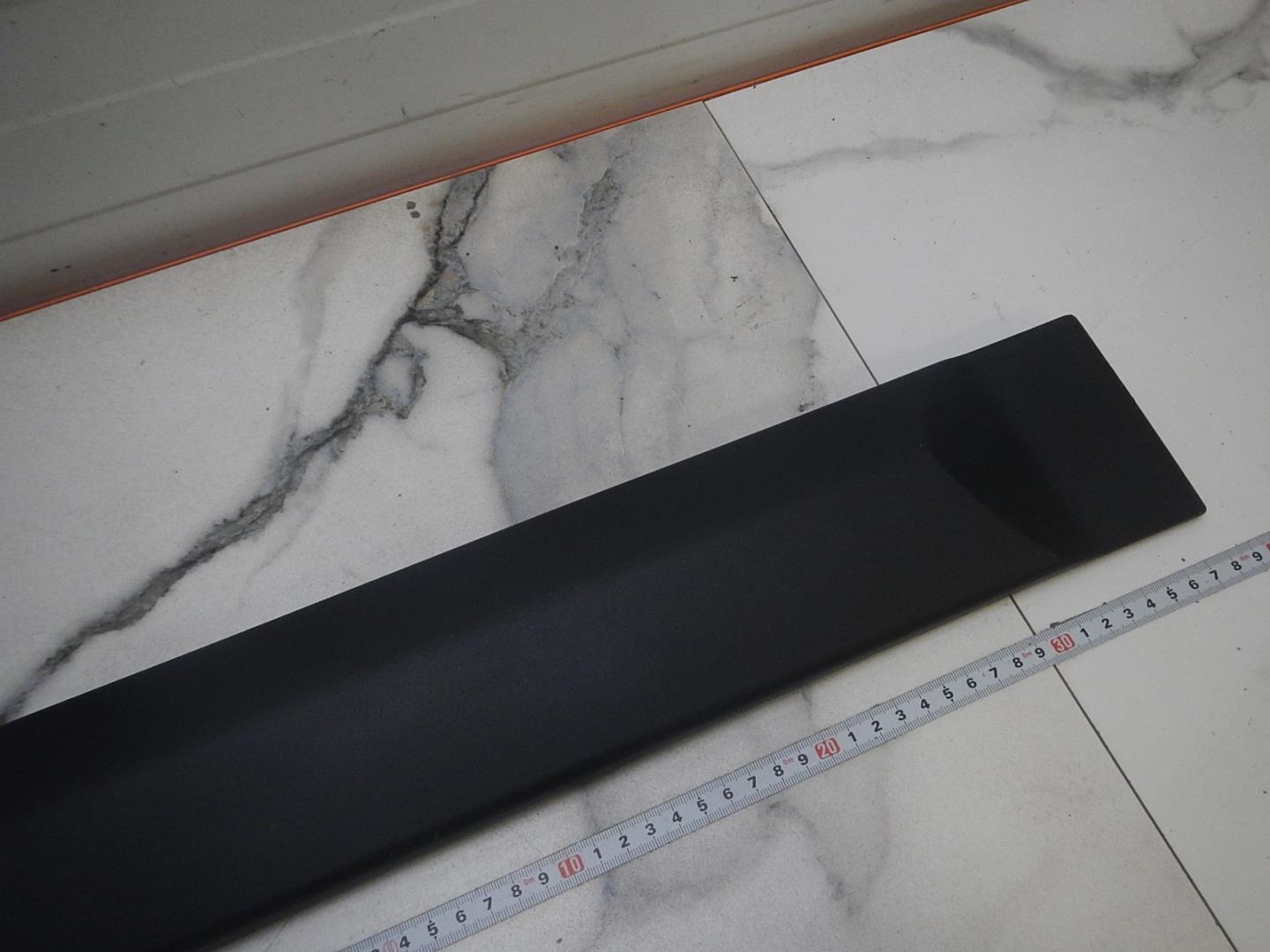 Молдинг задней правой двери