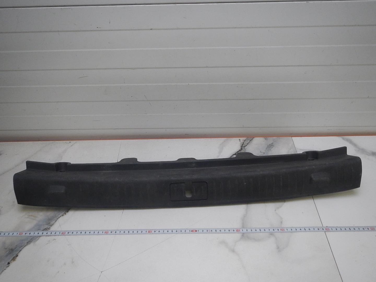 Обшивка багажника