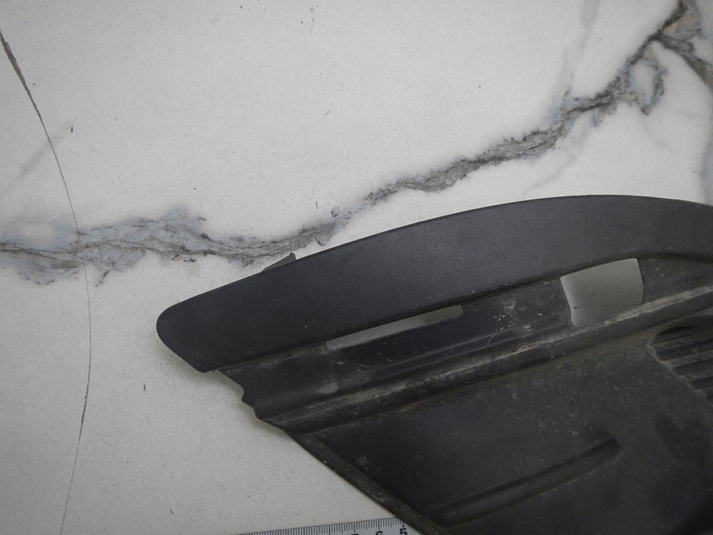 Решетка в бампер левая