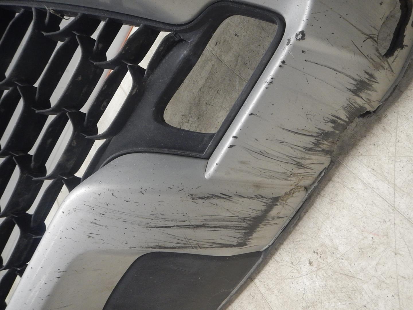 Бампер передний