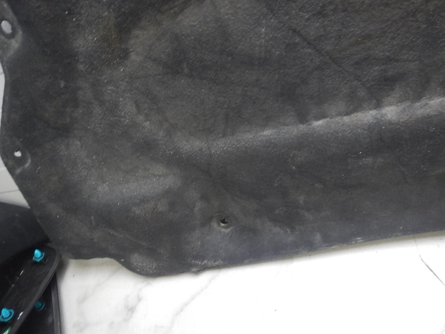 Шумоизоляция капота