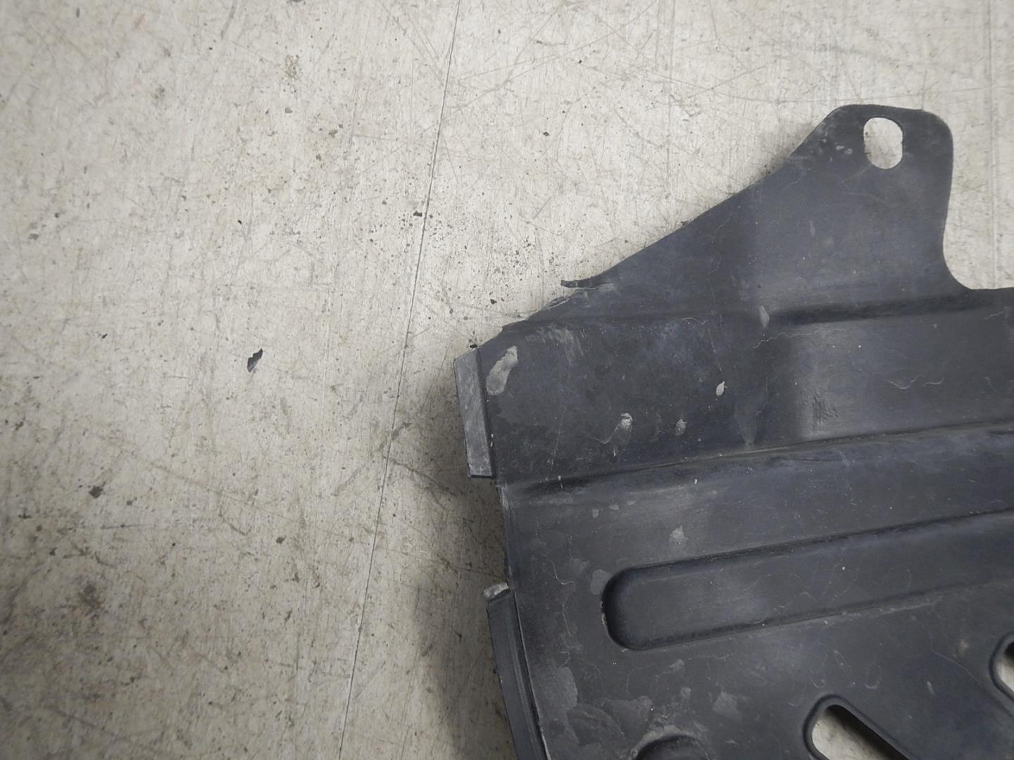 Локер передний левый