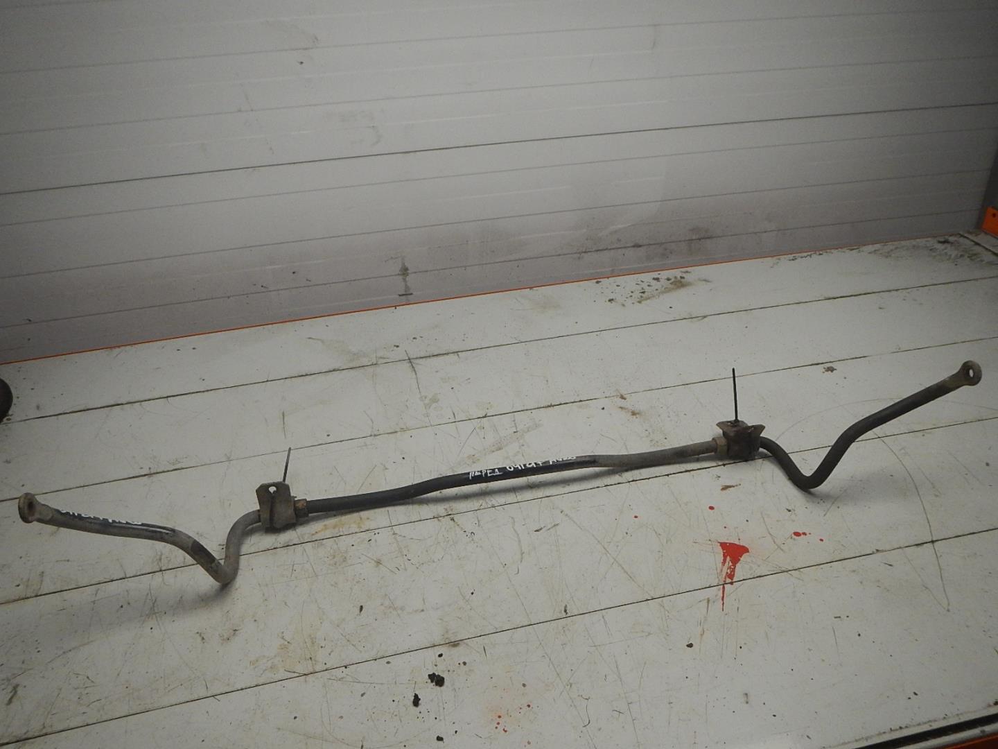 Стабилизатор передний