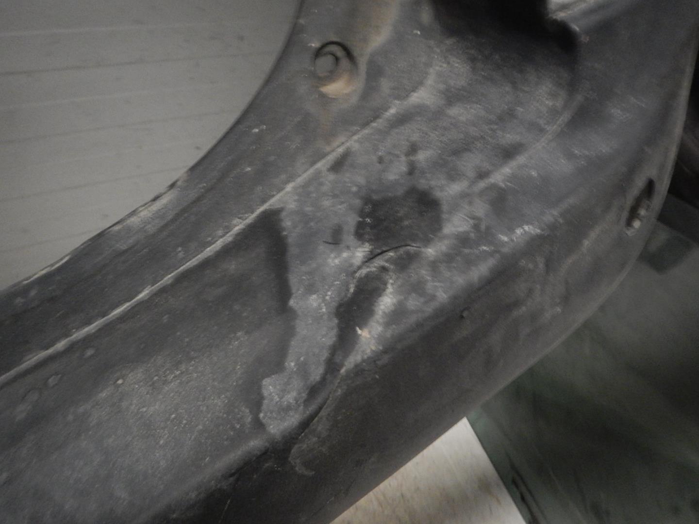 Бампер задний