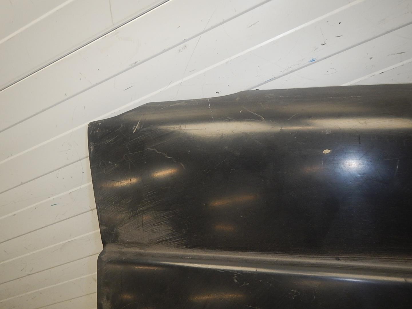 Крыло переднее правое