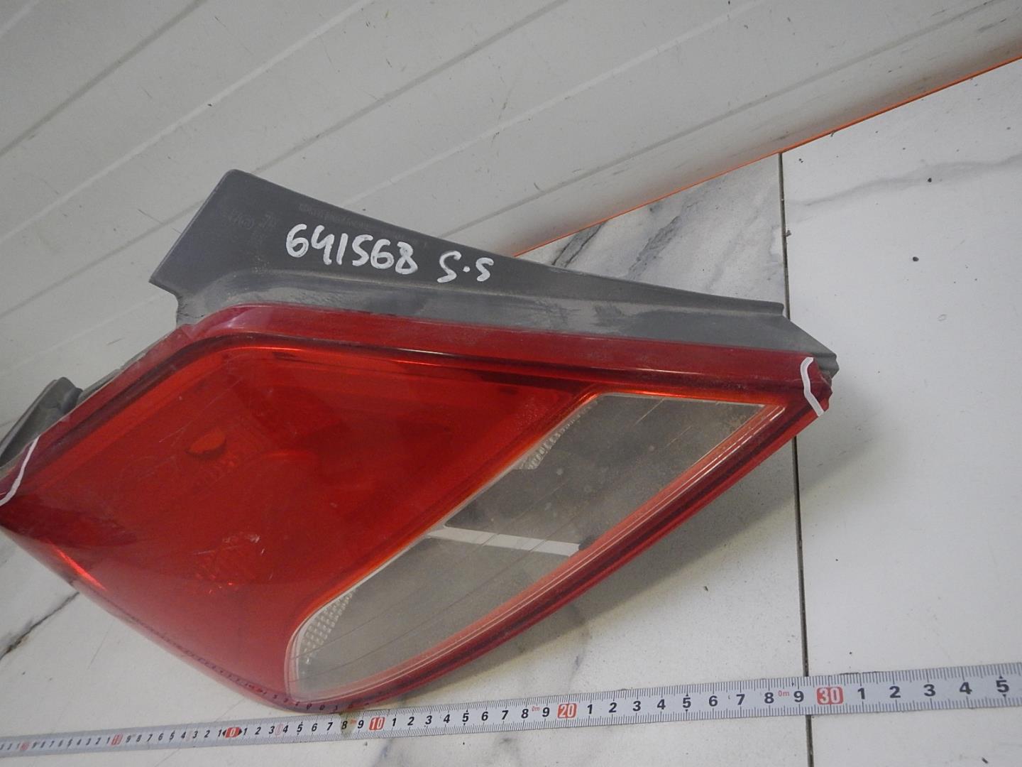 Фонарь задний левый