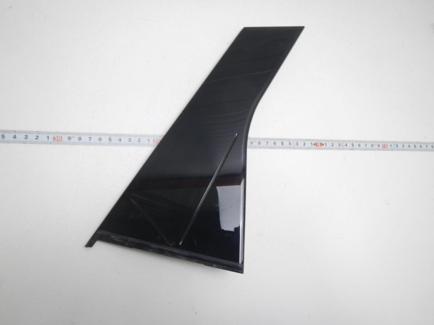 Накладка двери задней правой