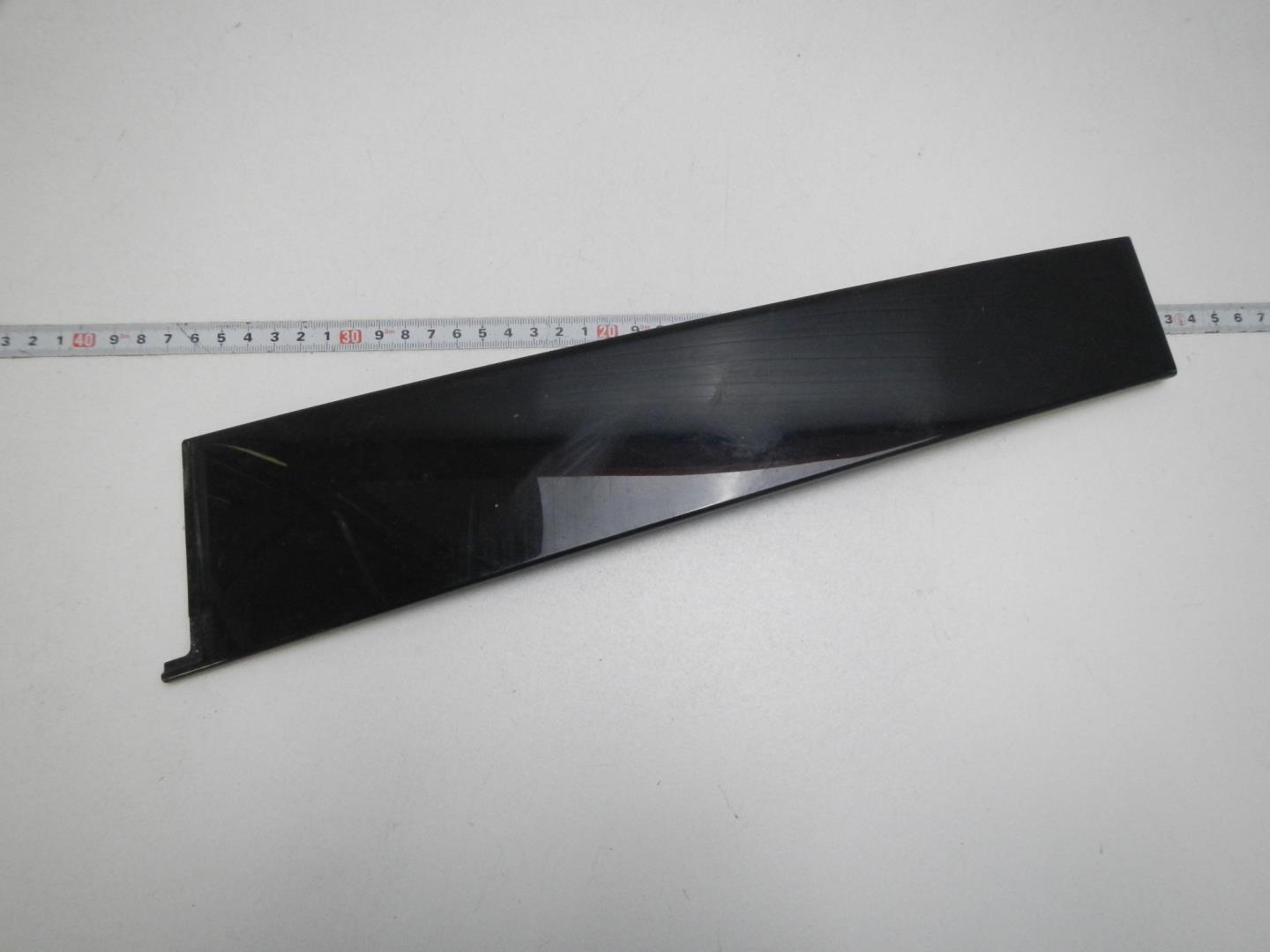 Накладка двери задней правой