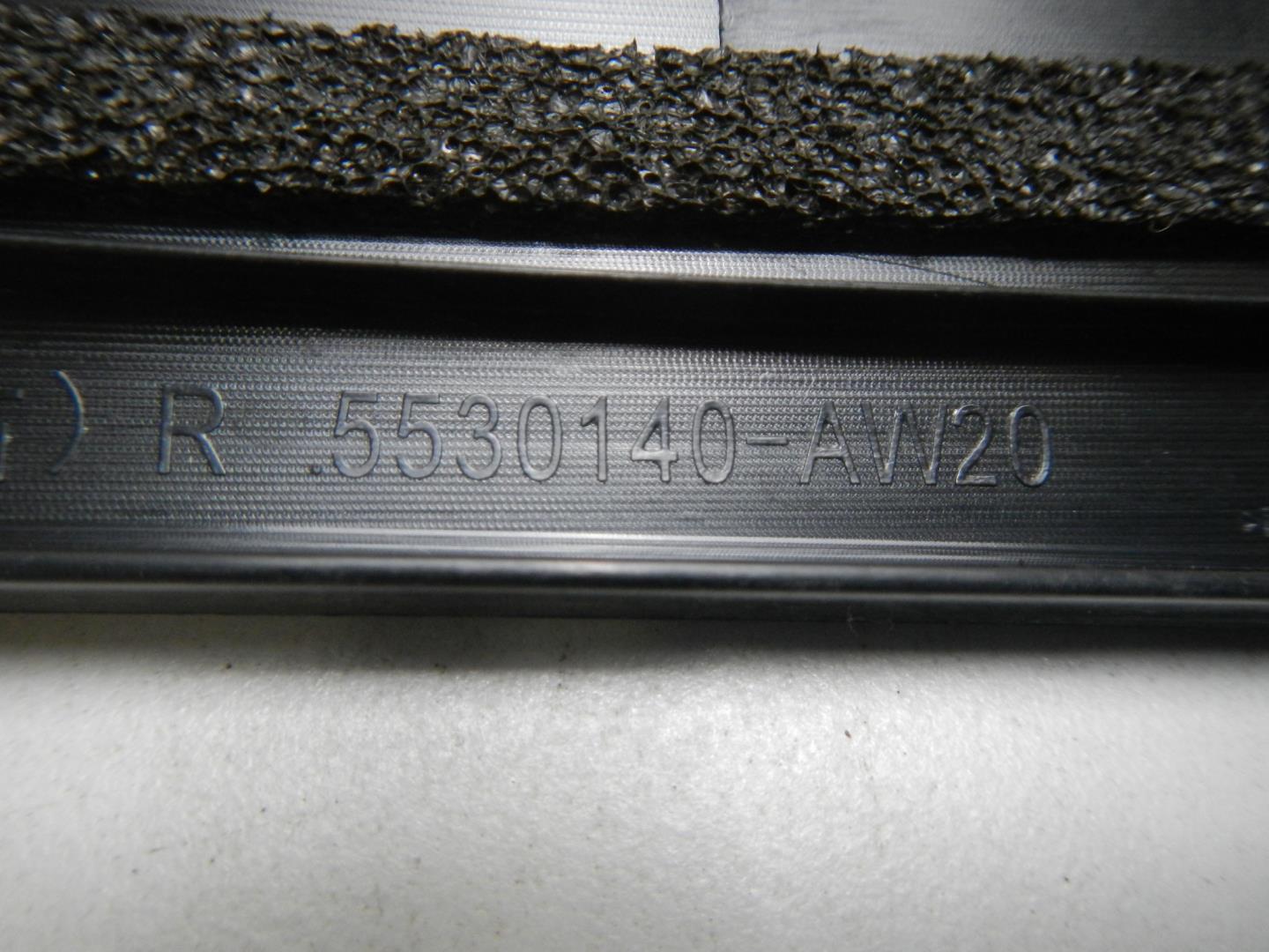 Накладка двери задней правой