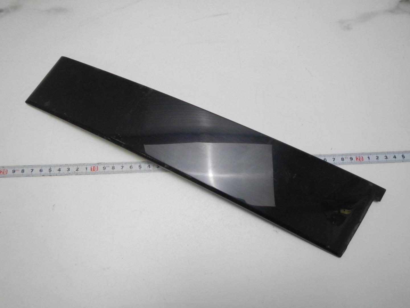 Накладка двери задней правой