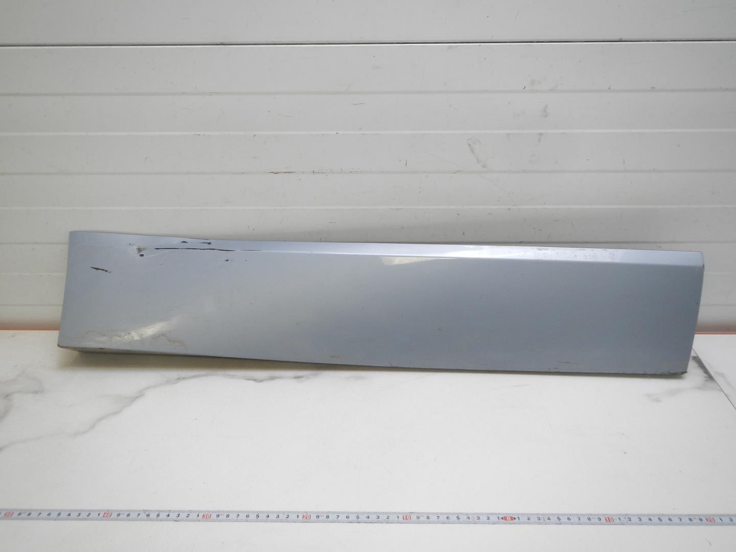 Молдинг задней левой двери