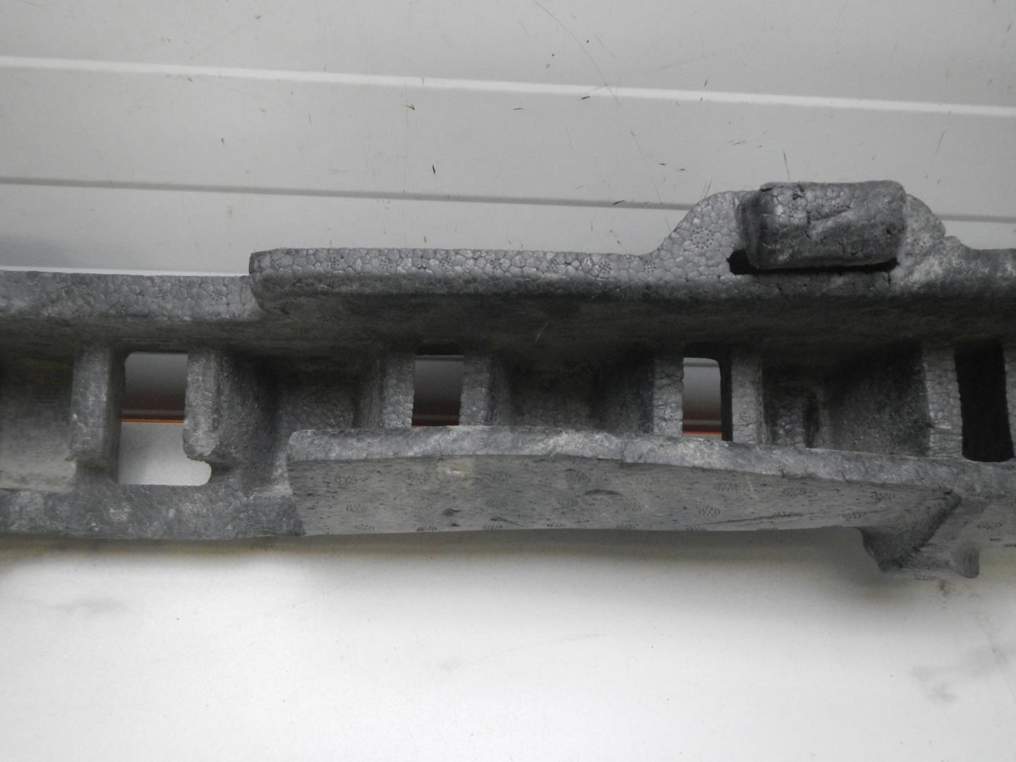 Наполнитель переднего бампера