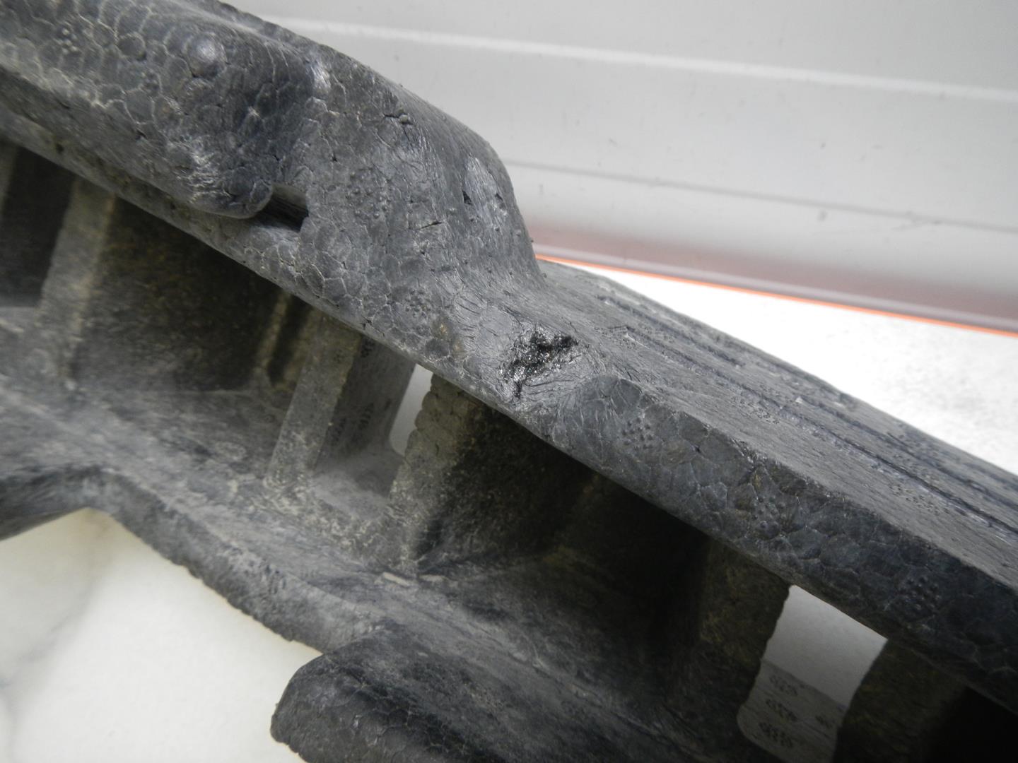 Наполнитель переднего бампера