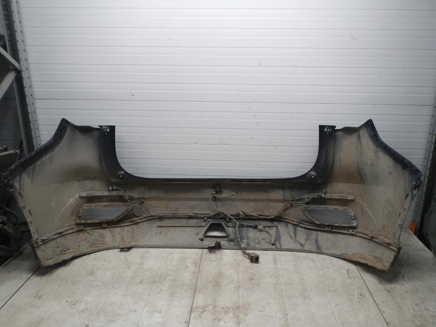 Бампер задний