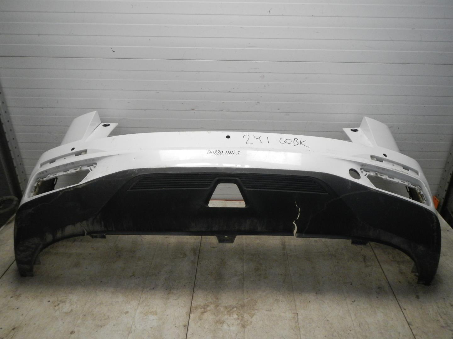 Бампер задний