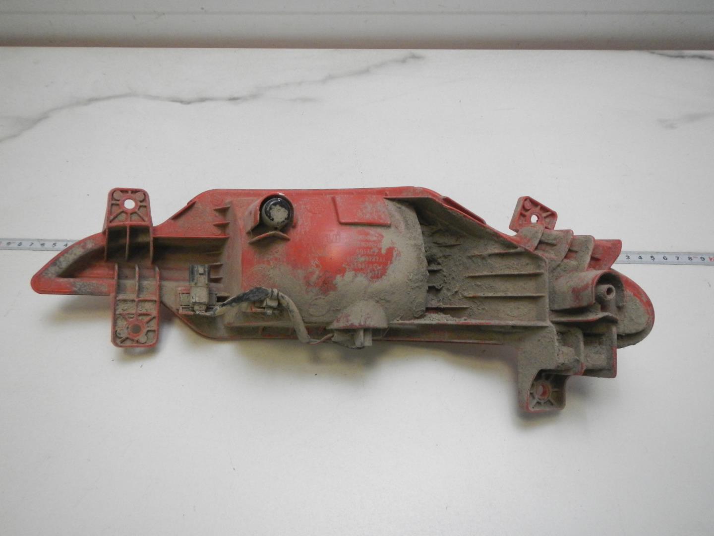 Фонарь задний противотуманный