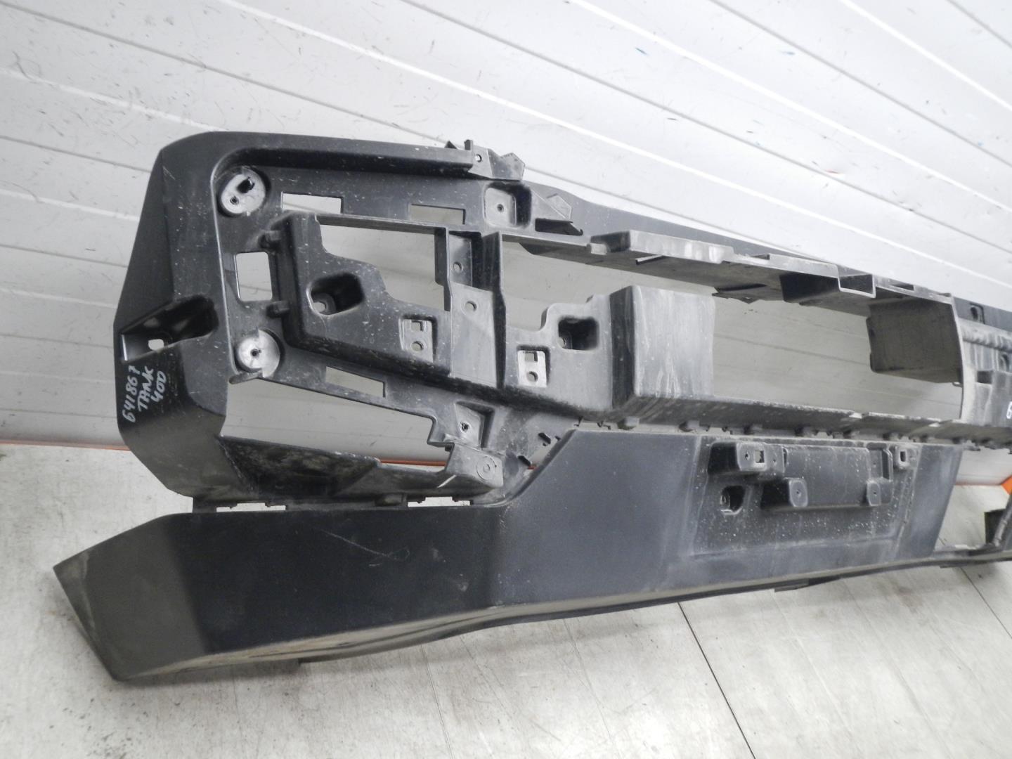 Бампер задний