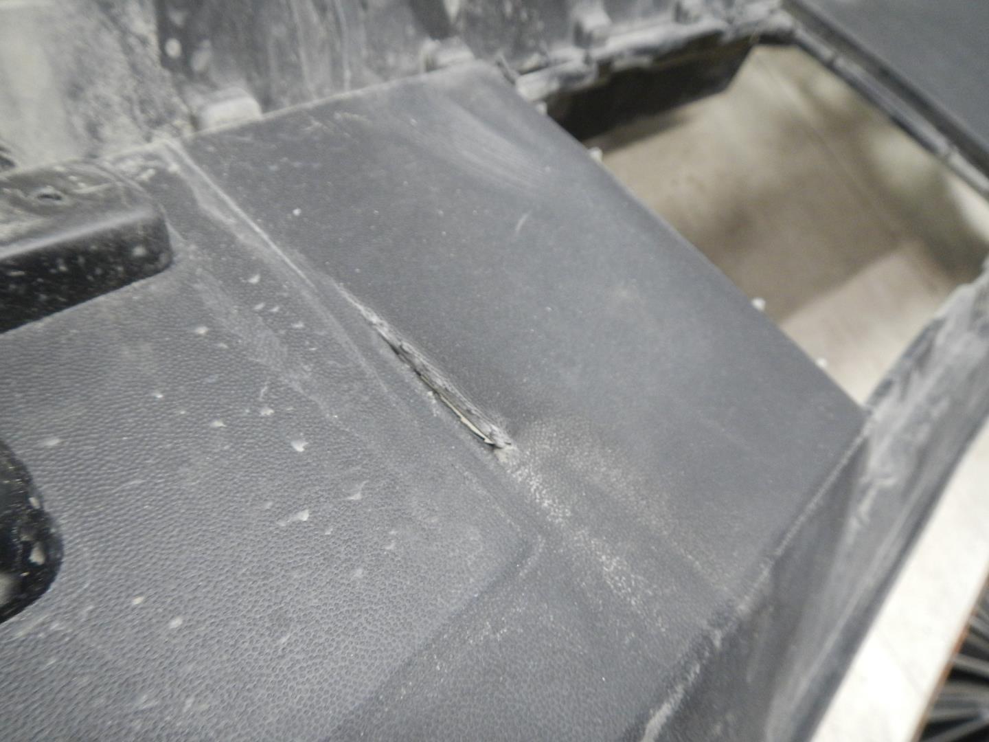 Бампер задний