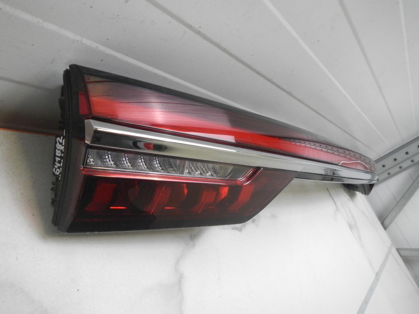 Фонарь задний (стоп сигнал)