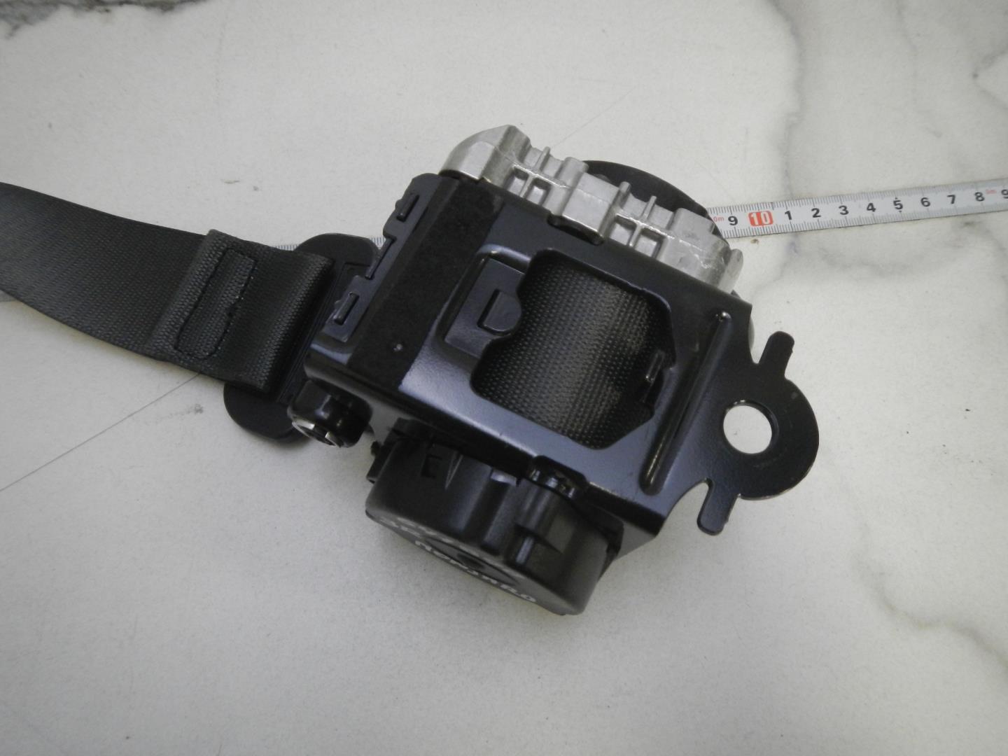 Ремень безопасности