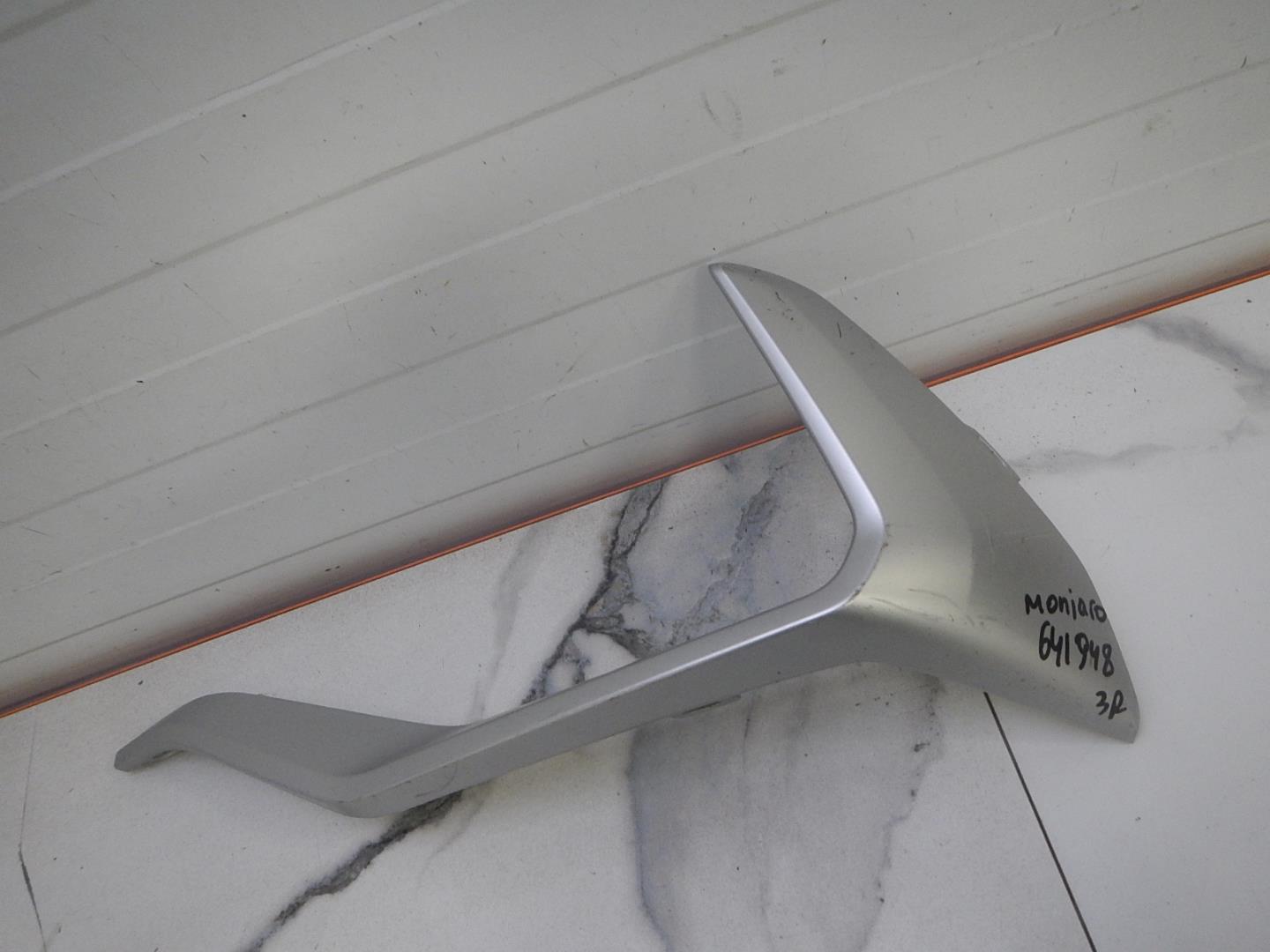 Молдинг заднего бампера