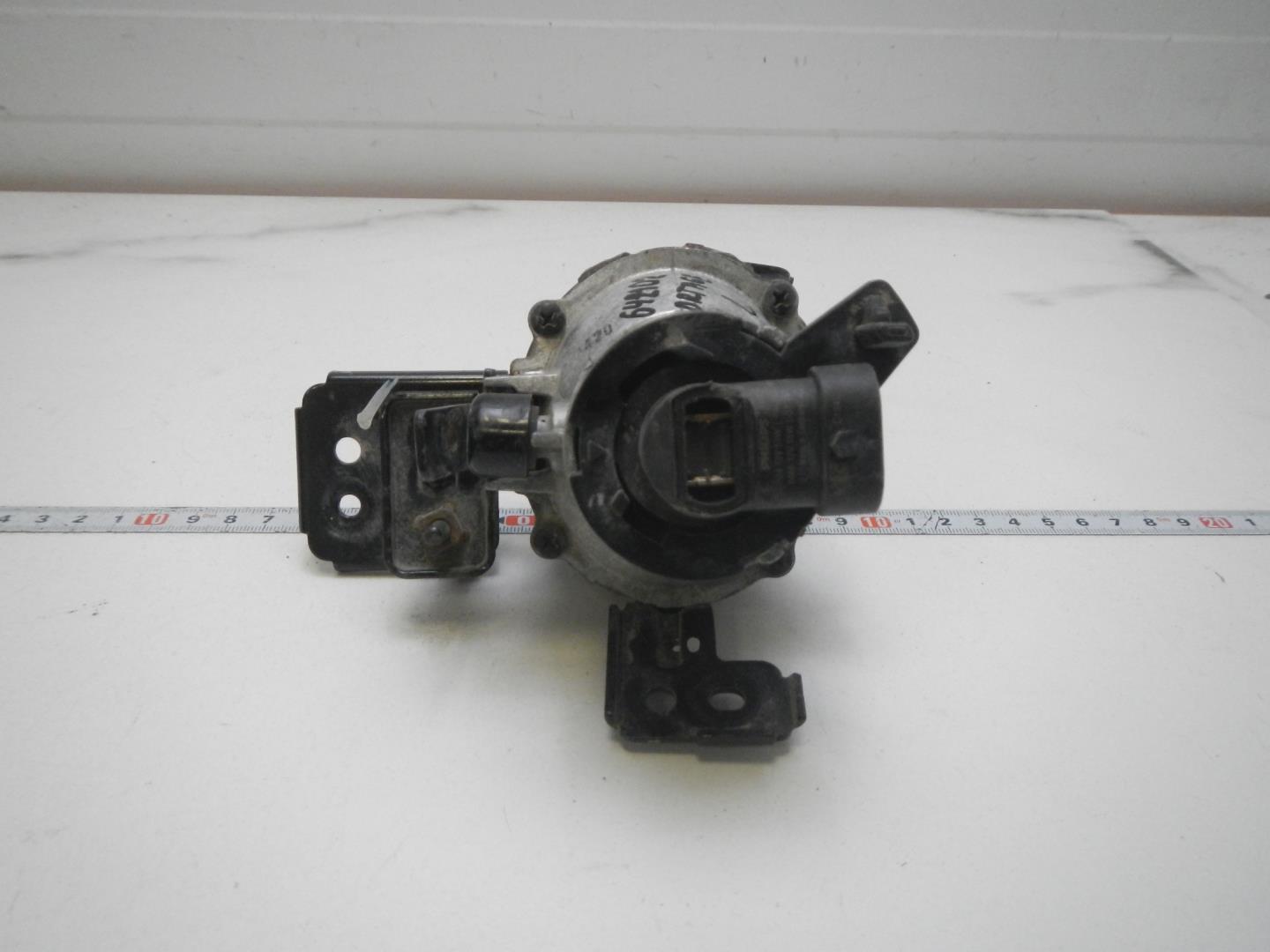 Фара противотуманная левая