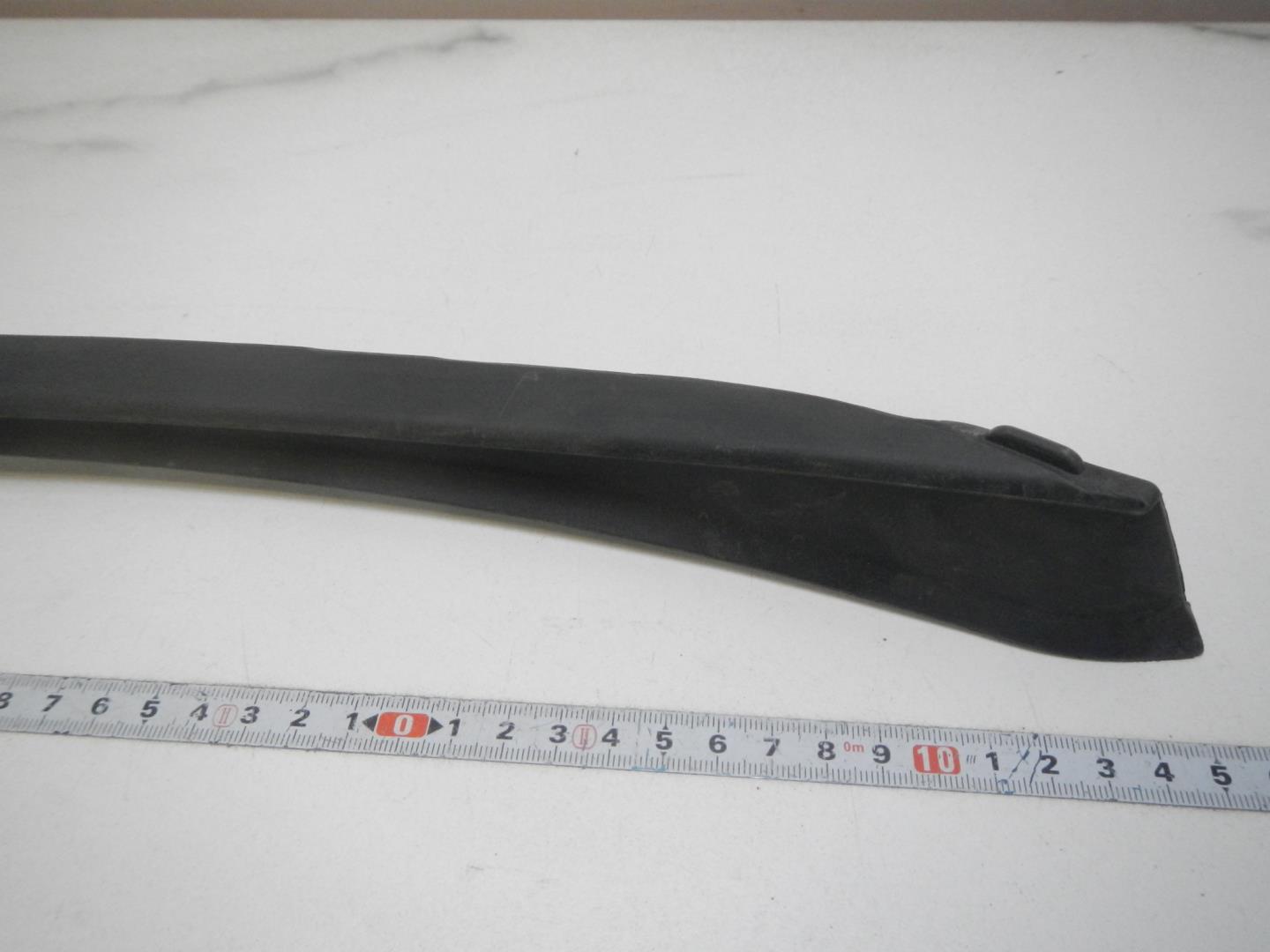 Молдинг лобового стекла