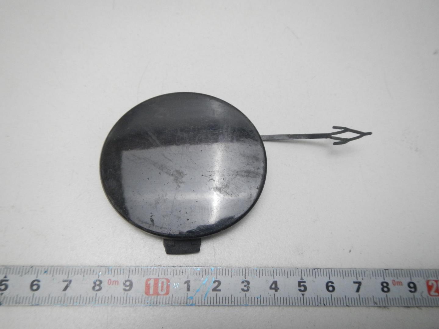 Заглушка буксировочного крюка