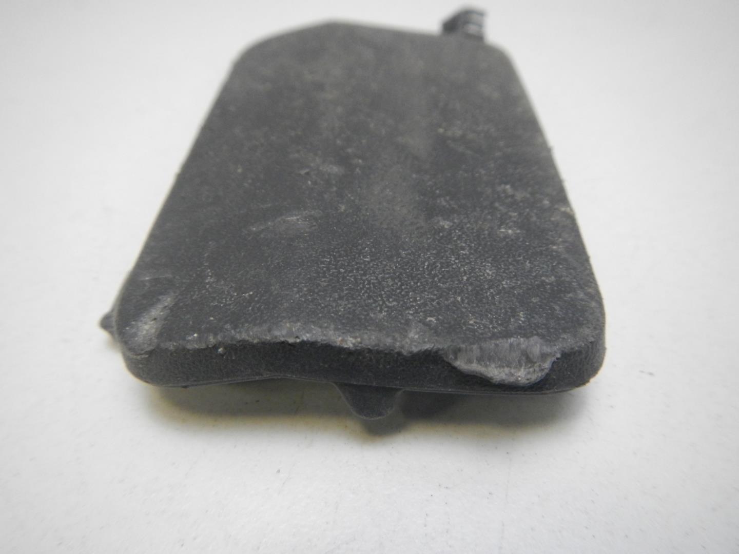 Заглушка буксировочного крюка