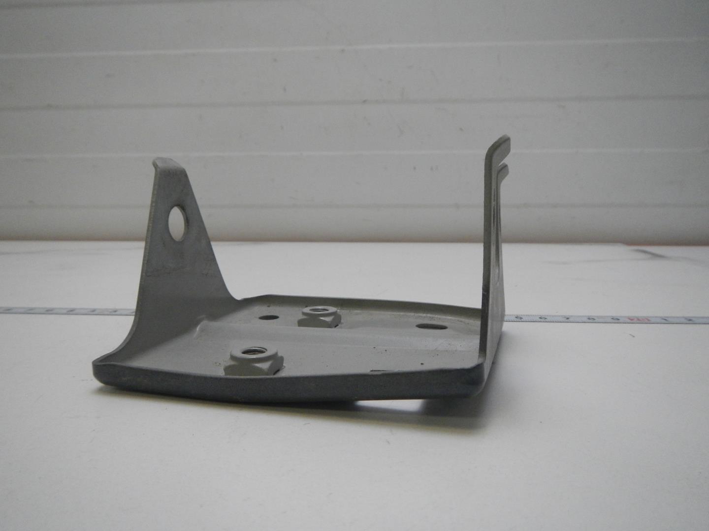 Кронштейн радиатора