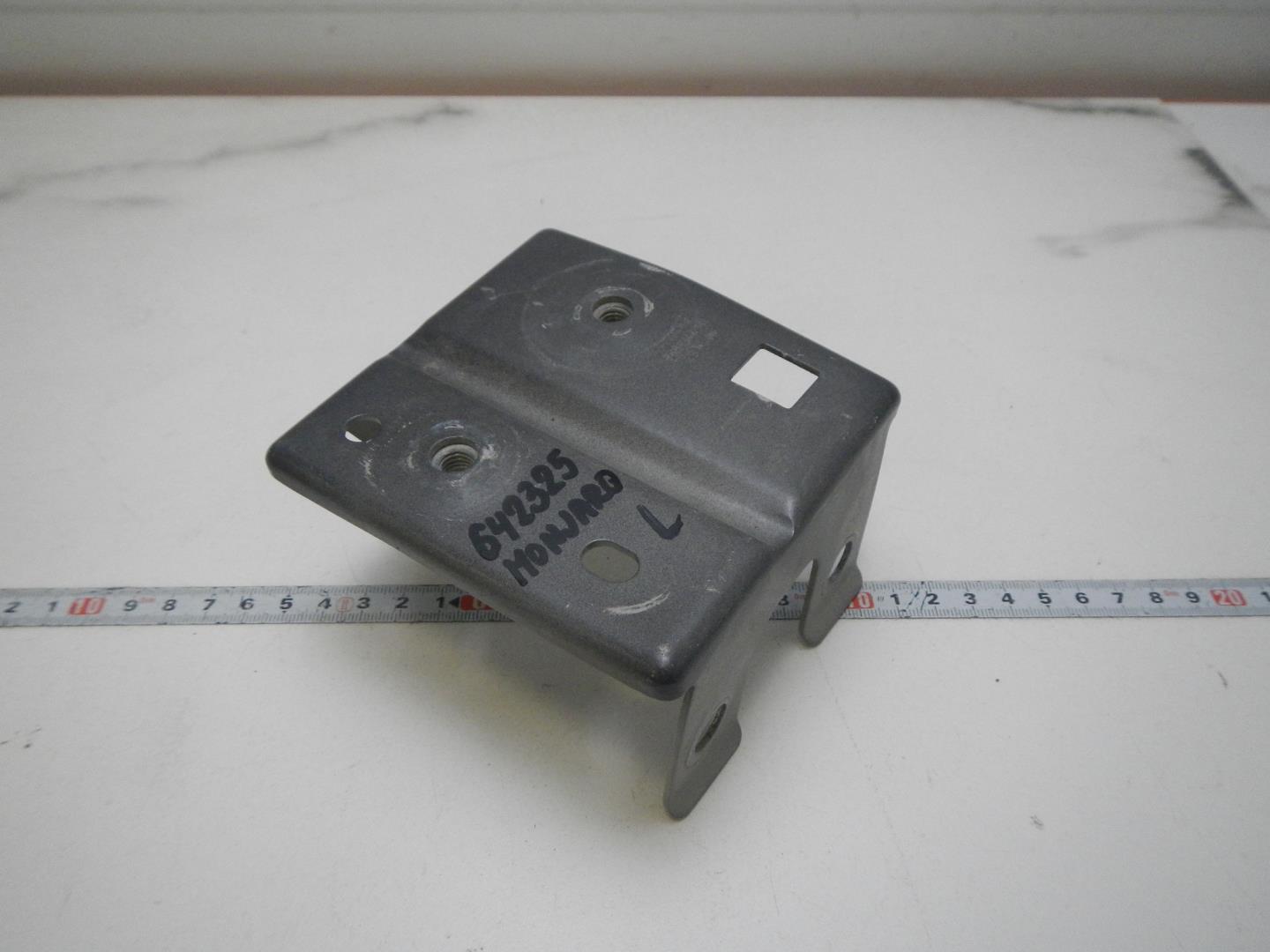 Кронштейн радиатора