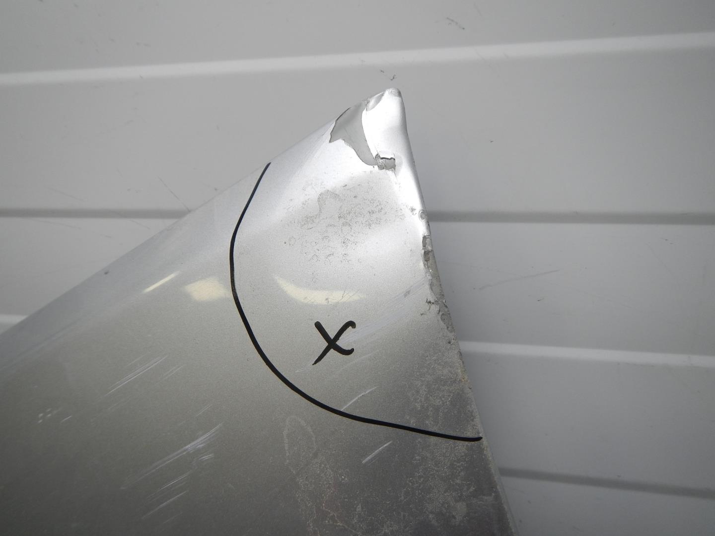 Крыло переднее левое